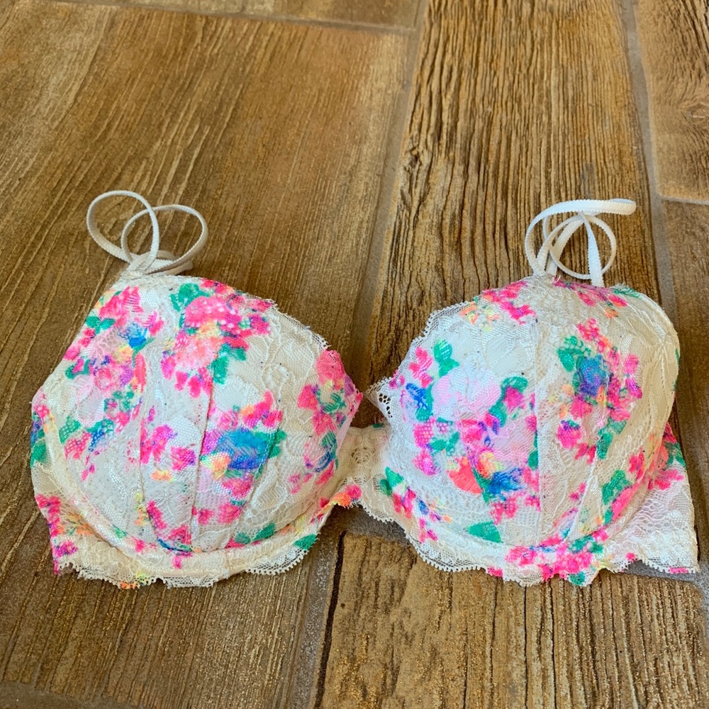 PINK 34B Bra